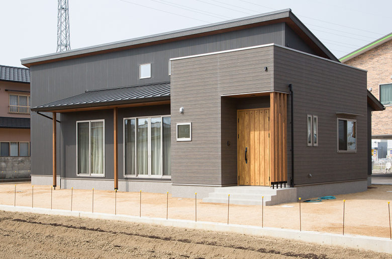 高窓からの光が心地良い片流れ屋根の家 新築住宅ならウッドホーム